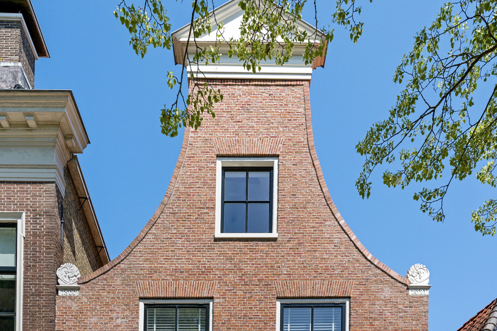 Tussenwoning te koop: Broerestraat 14, Bolsward