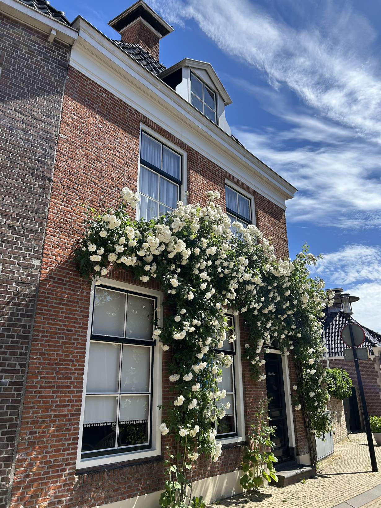 Hoekwoning te koop: Kerkstraat 3, Bolsward