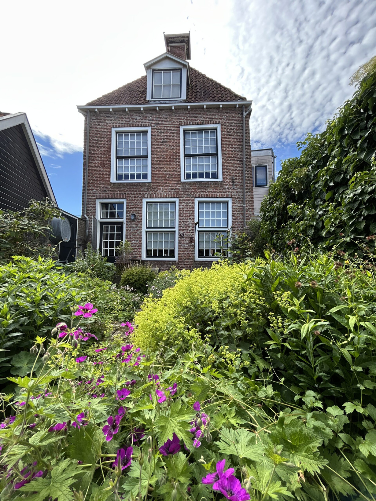 Hoekwoning te koop: Kerkstraat 3, Bolsward