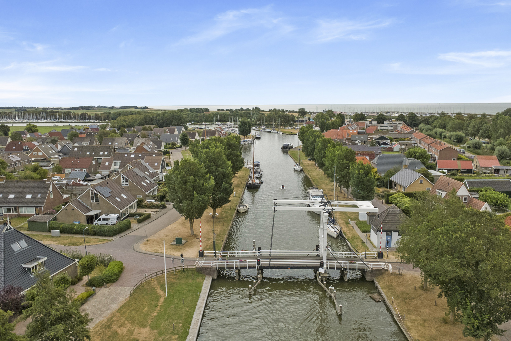 Tussenwoning te koop: De Werff 16, Stavoren