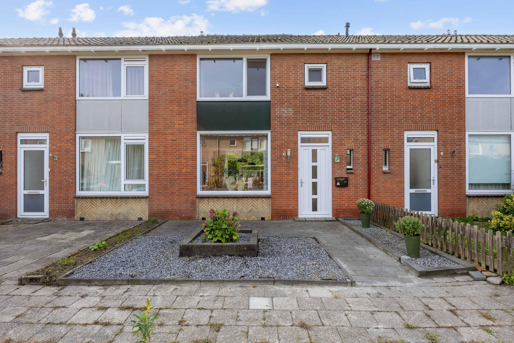 Tussenwoning te koop: Burgemeester Westerhuisstraat 7, Franeker