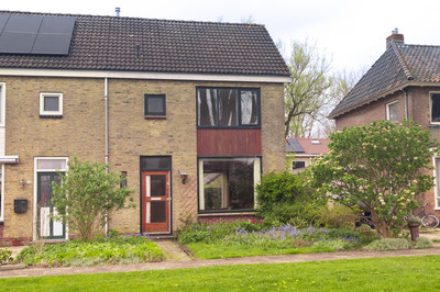 Marten Oost. 13
