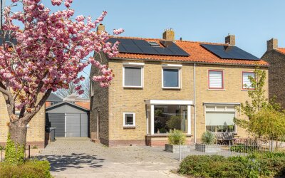 Burgemeester Juckemastraat 10