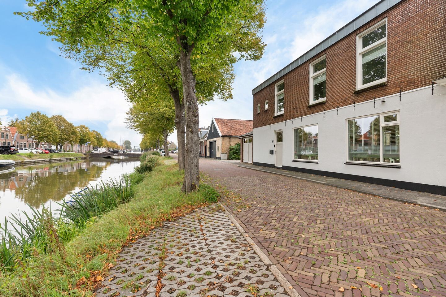 Twee-onder-één-kap te koop: Tuinen 56, Franeker
