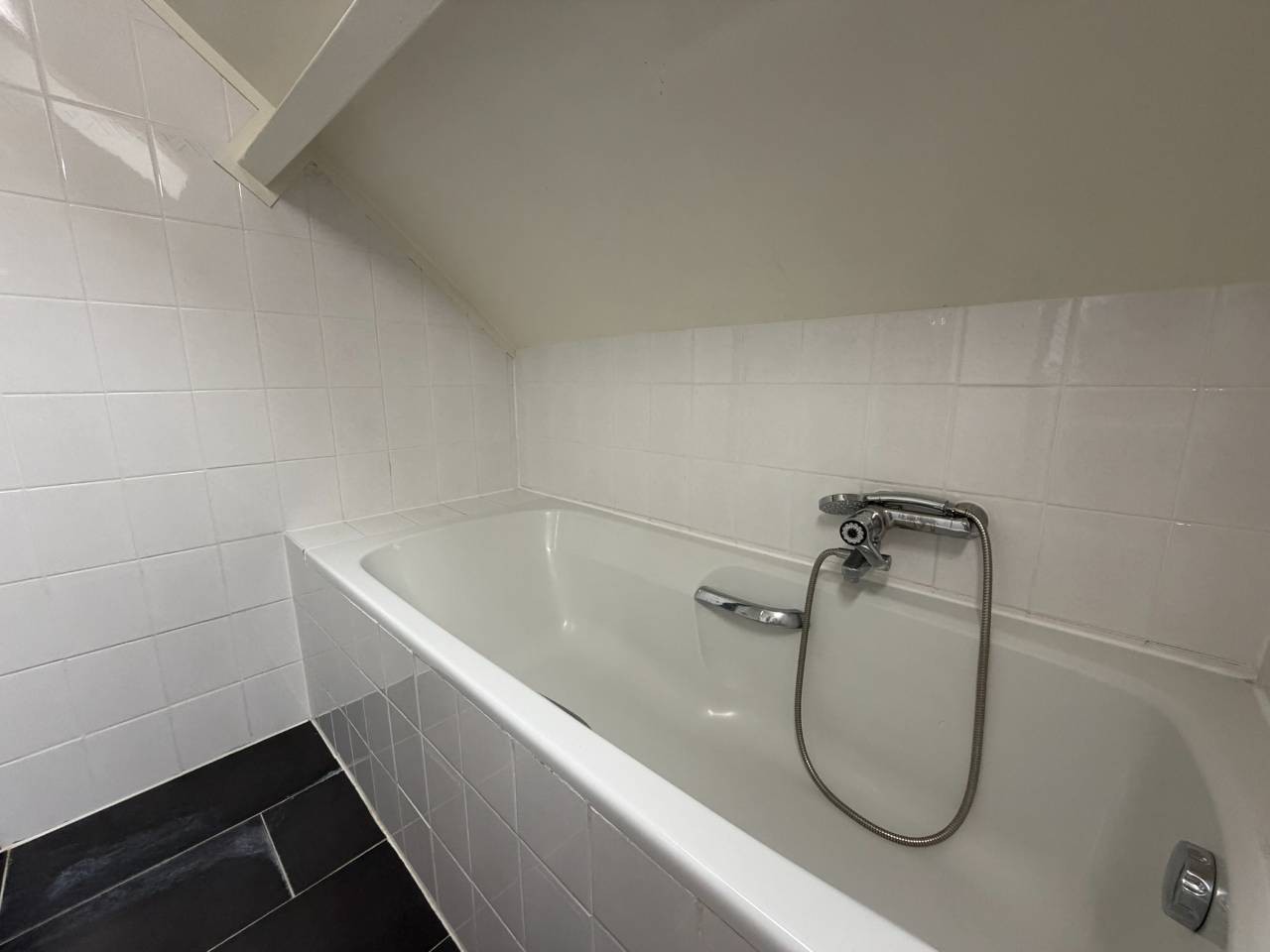 Tussenwoning te koop: Ulbe van Houtenplein 8, Franeker