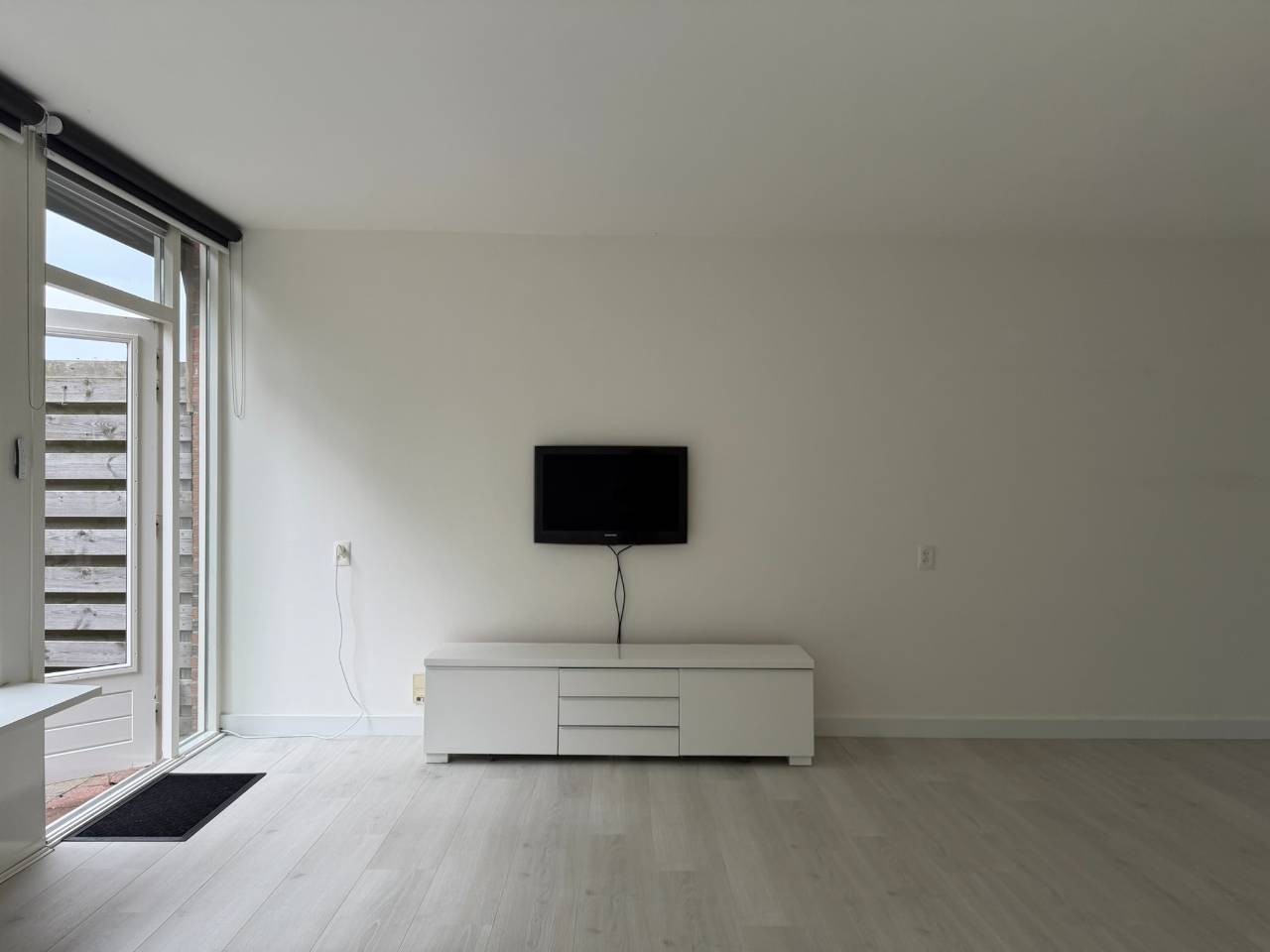 Tussenwoning te koop: Ulbe van Houtenplein 8, Franeker