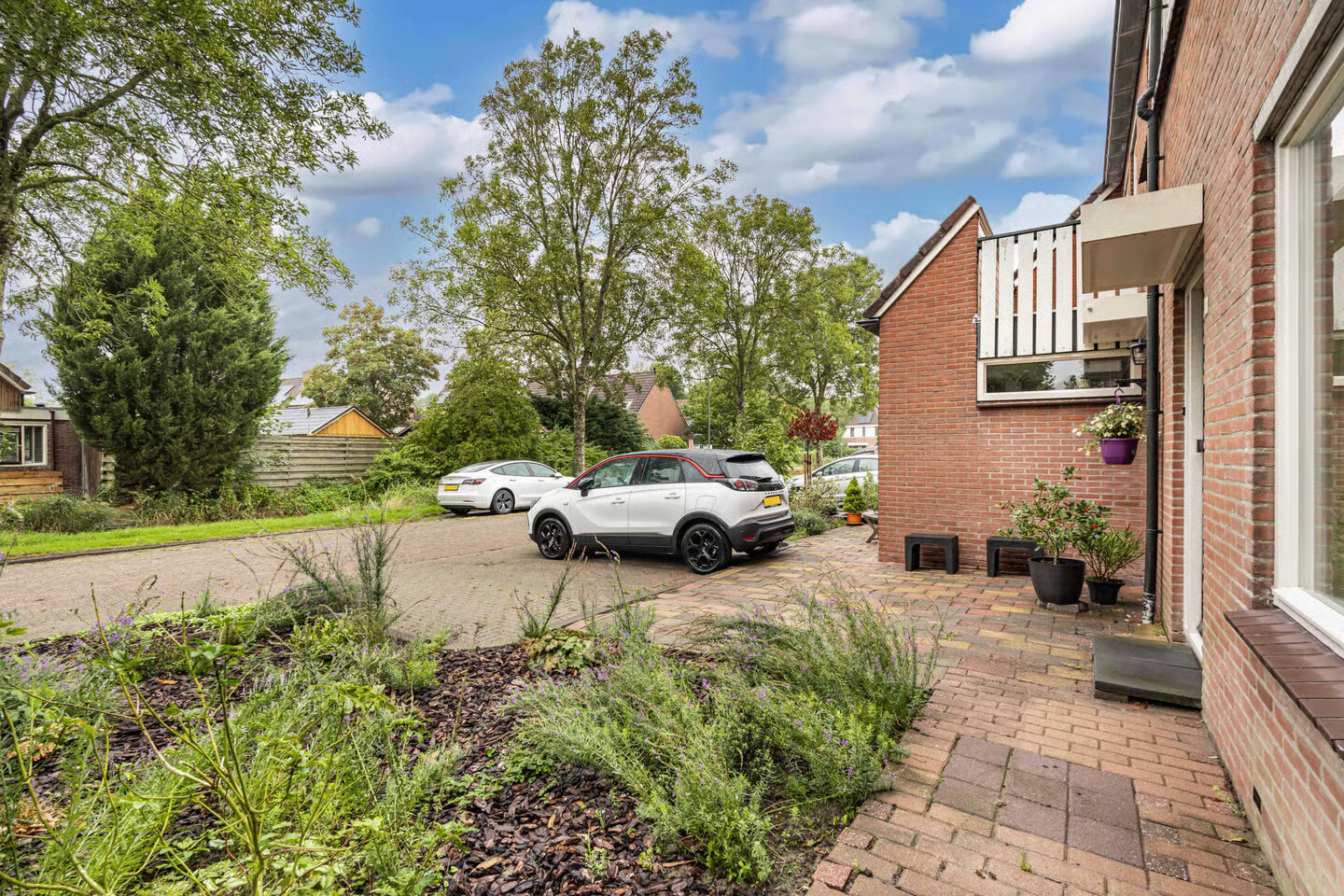 Tussenwoning te koop: Karveel 18, Franeker