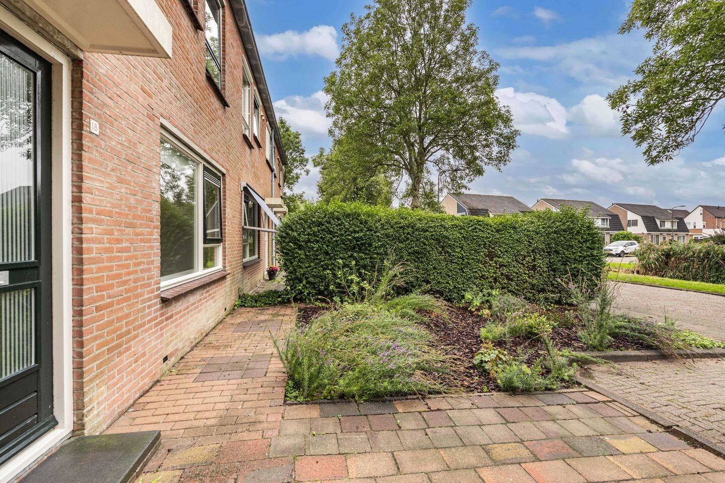Tussenwoning te koop: Karveel 18, Franeker