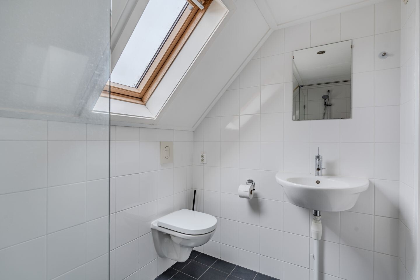 Tussenwoning te koop: Karveel 18, Franeker