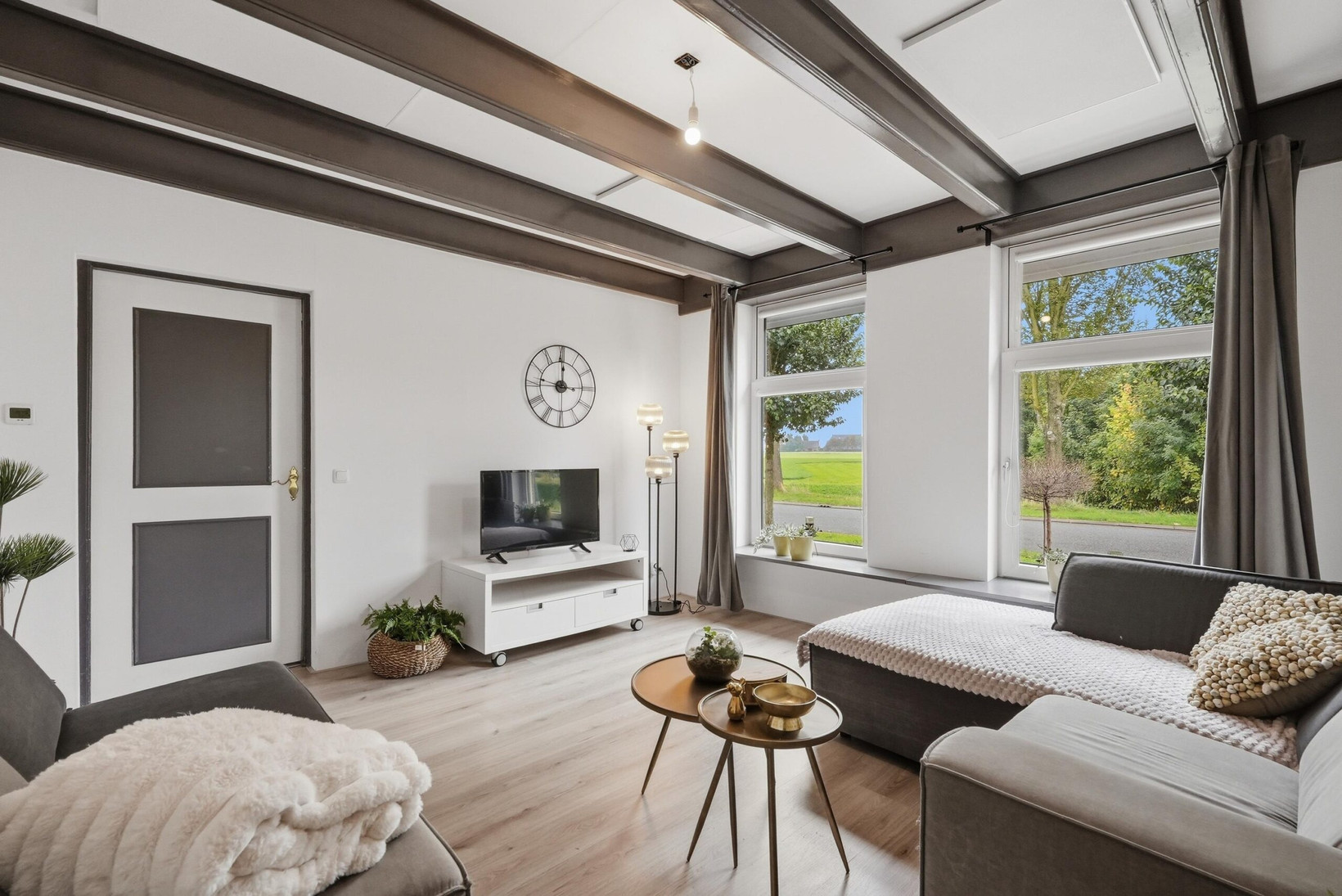 Vrijstaande woning te koop: Lidlumerwei 12, Oosterbierum