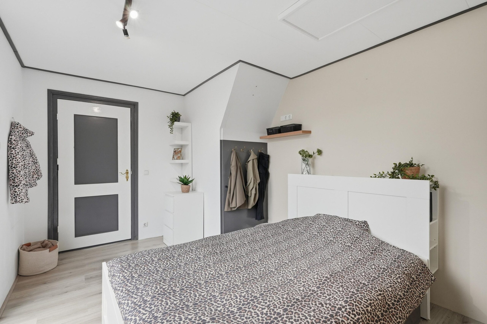 Vrijstaande woning te koop: Lidlumerwei 12, Oosterbierum
