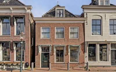 Grote Bredeplaats 7