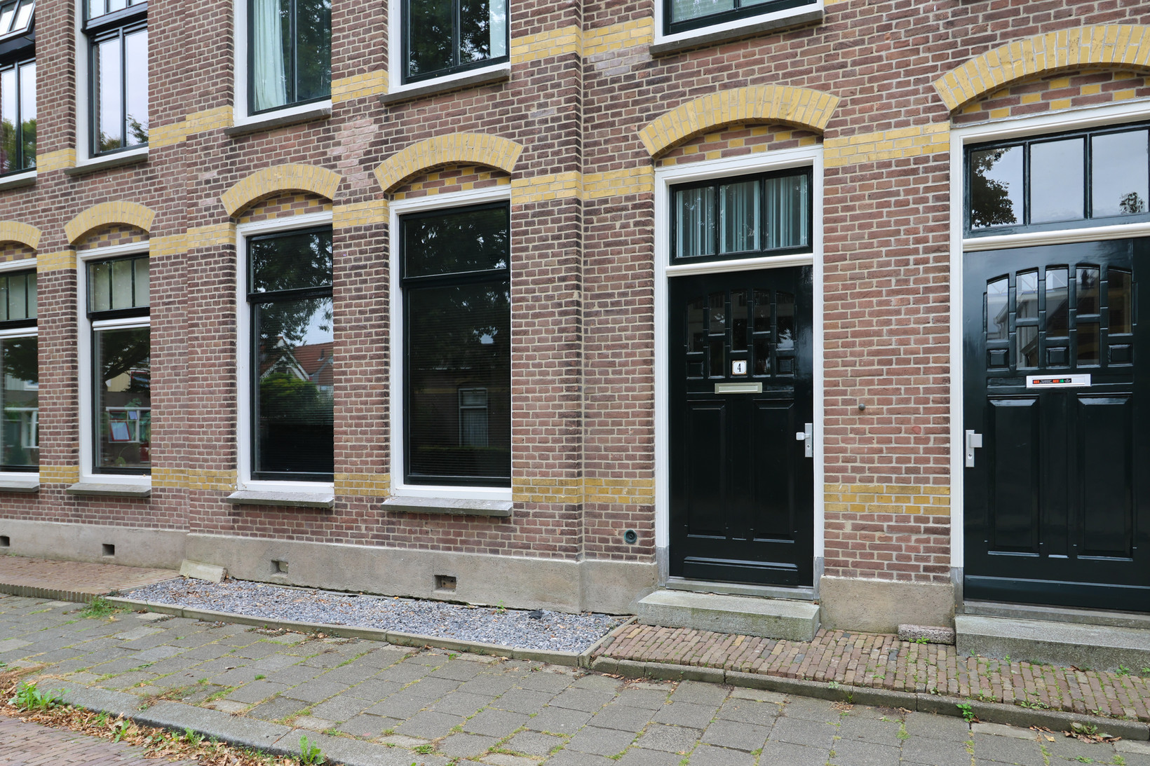 Tussenwoning te koop: Ambachtsschoolstraat 4, Harlingen