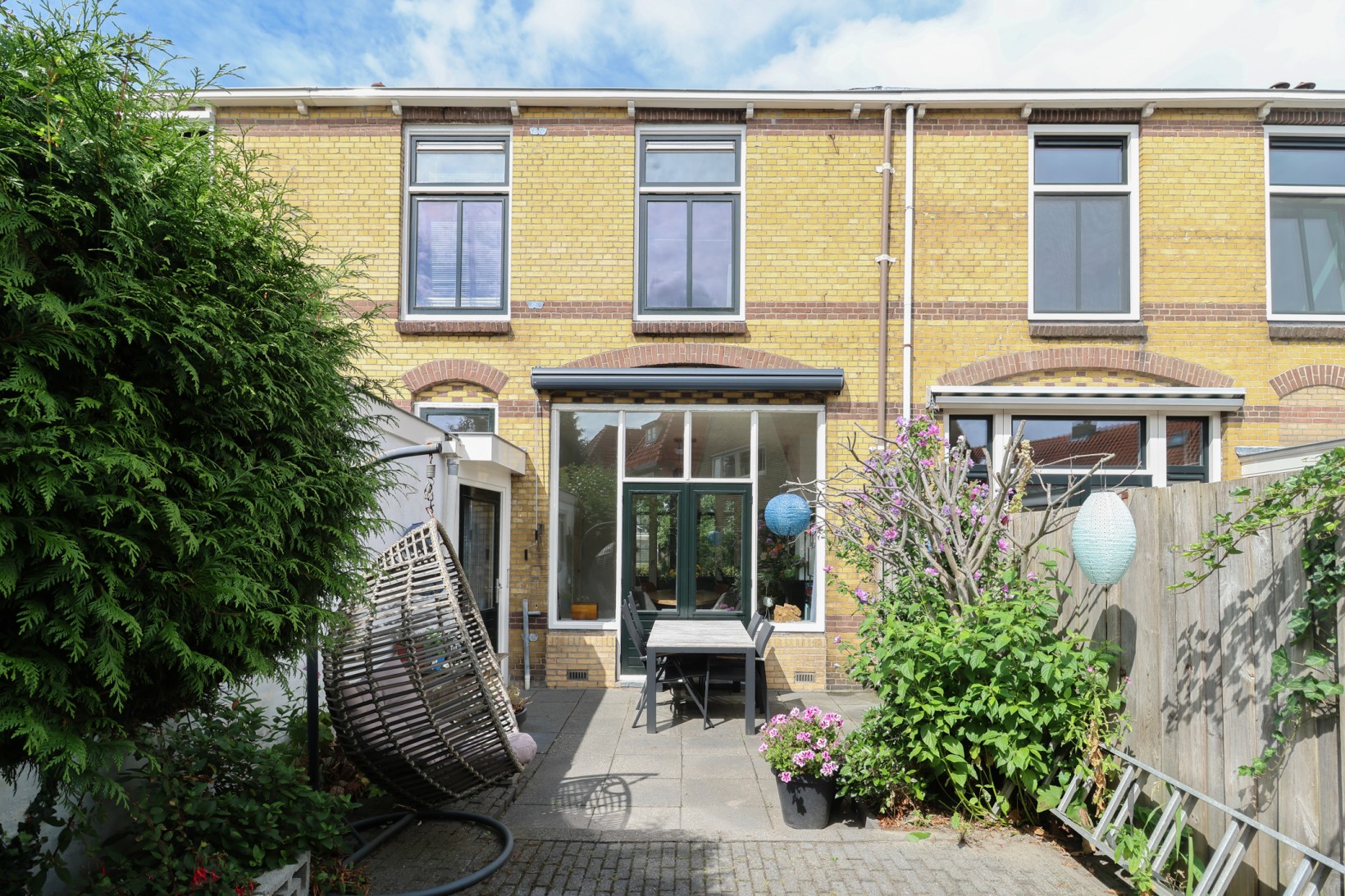 Tussenwoning te koop: Ambachtsschoolstraat 4, Harlingen