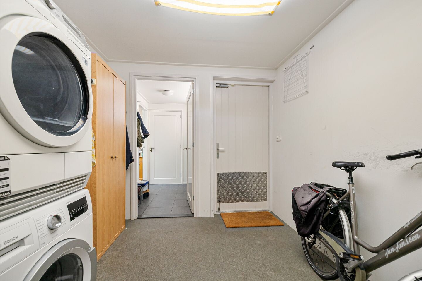 Twee-onder-één-kap te koop: Midlumerlaan 77, Harlingen