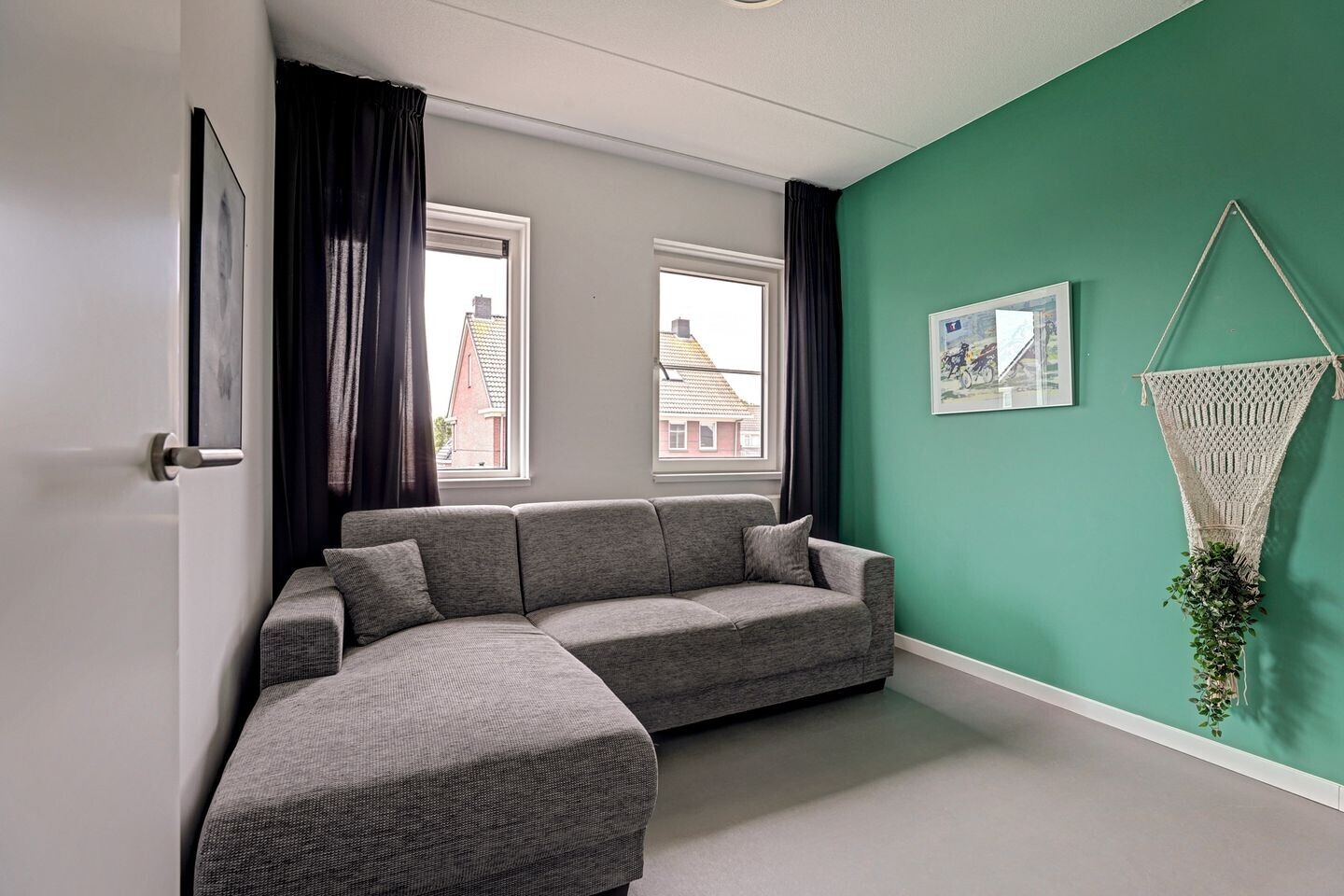 Twee-onder-één-kap te koop: Vliestroom 10, Harlingen