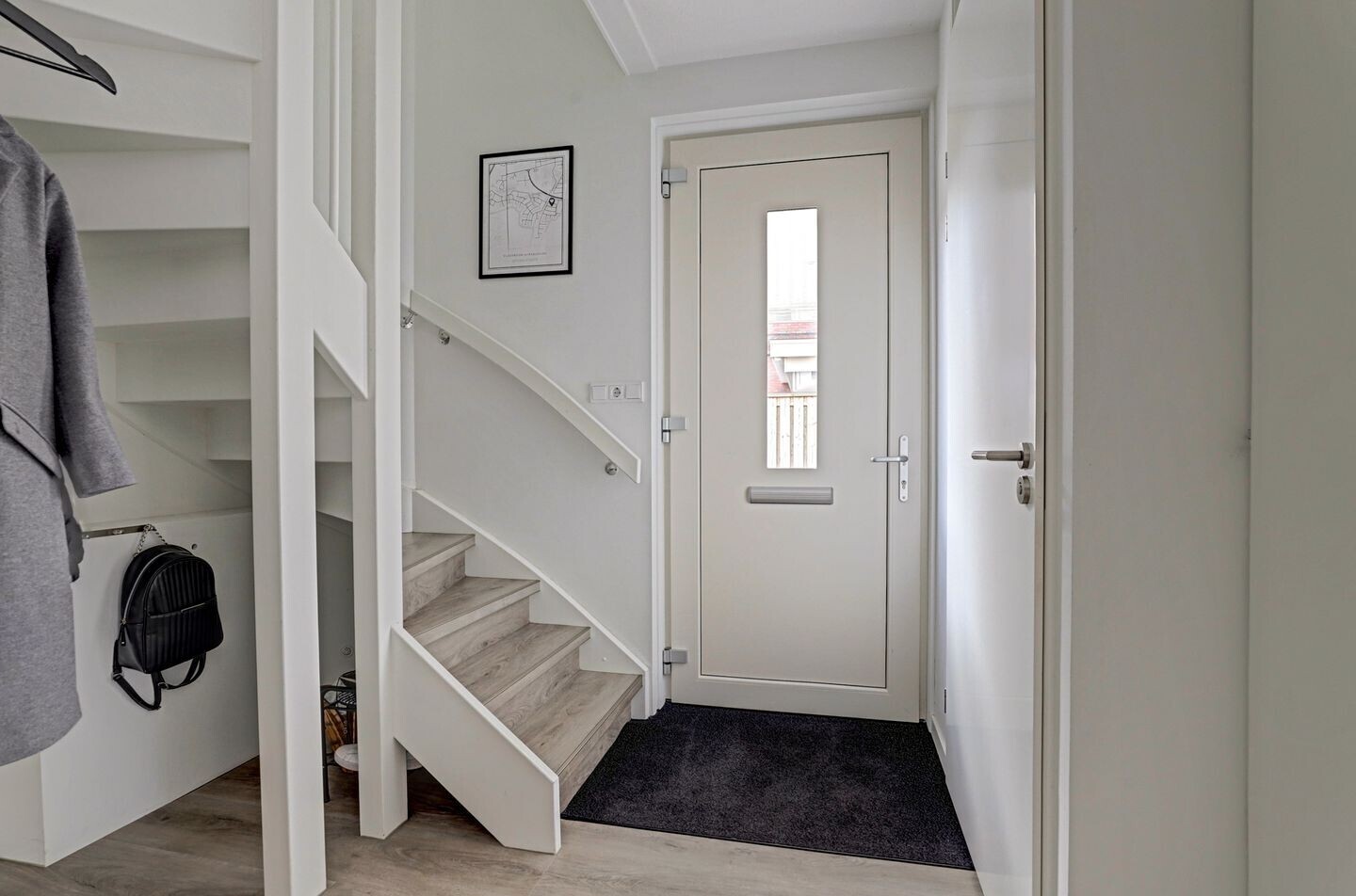 Twee-onder-één-kap te koop: Vliestroom 10, Harlingen