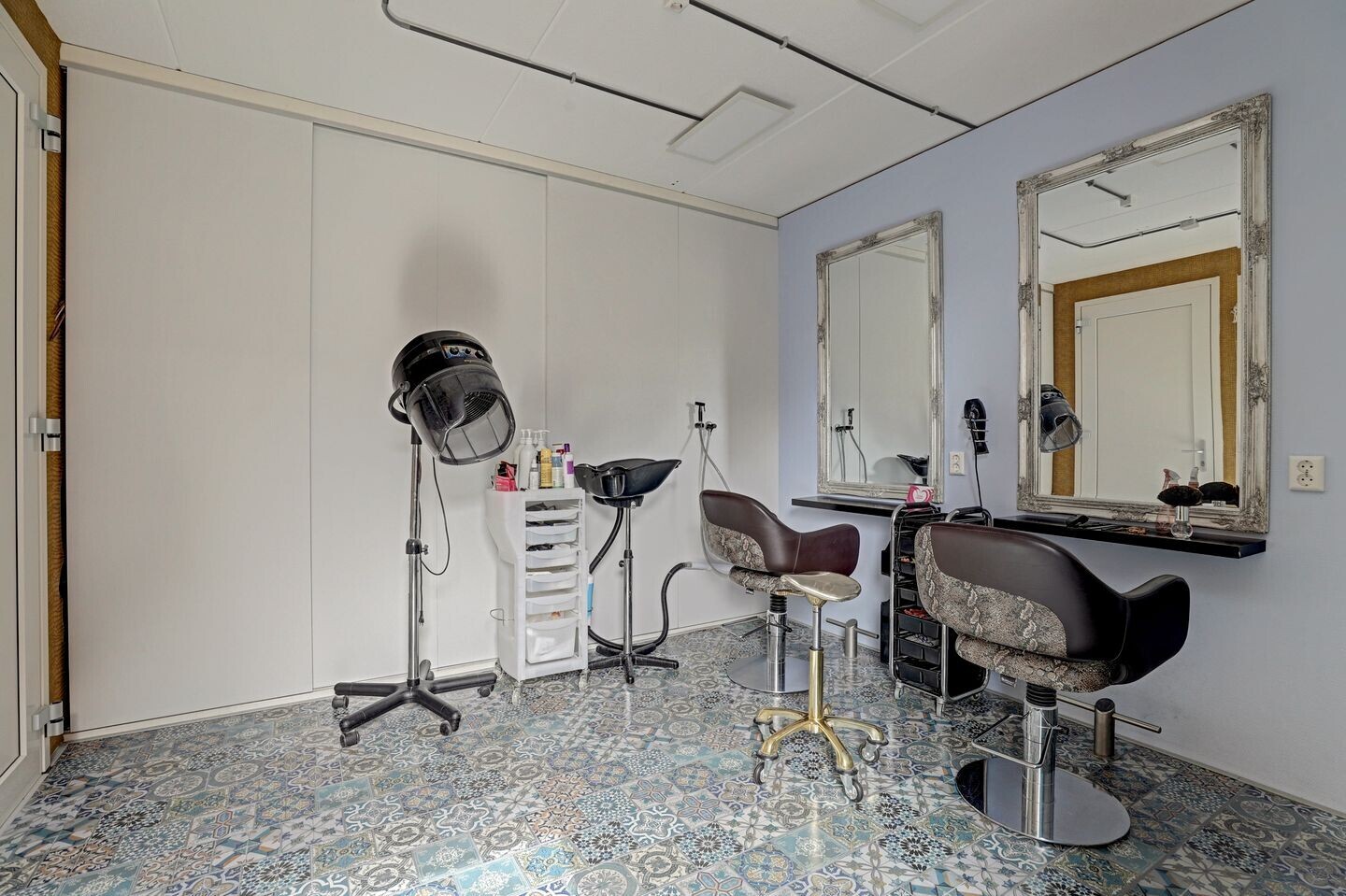 Twee-onder-één-kap te koop: Vliestroom 10, Harlingen