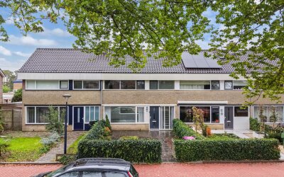 F. Domela Nieuwenhuisstraat 47