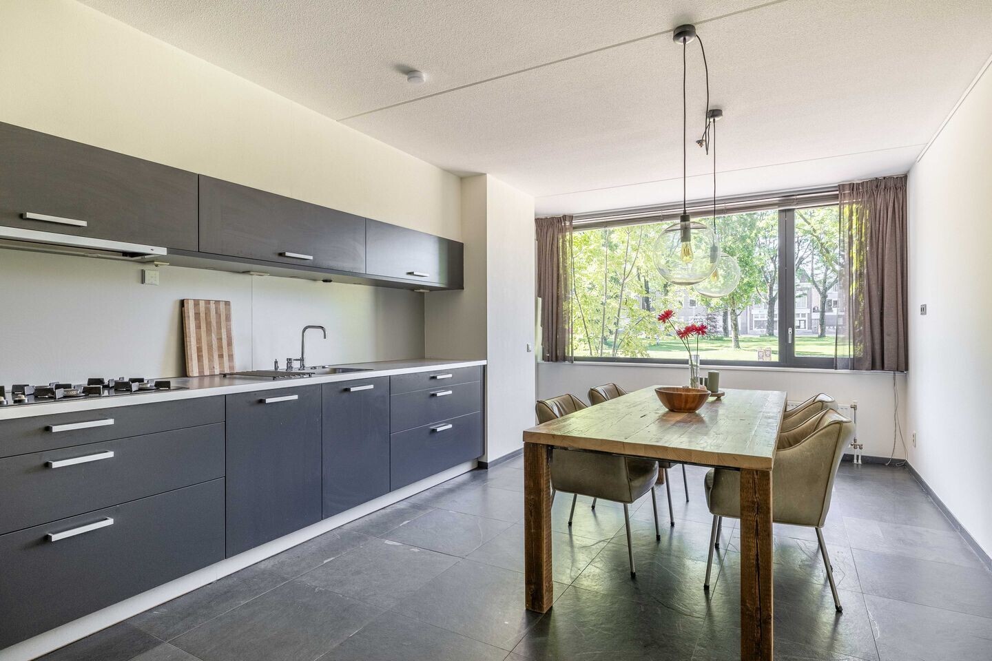 Tussenwoning te koop: Arendstuin 10, Leeuwarden