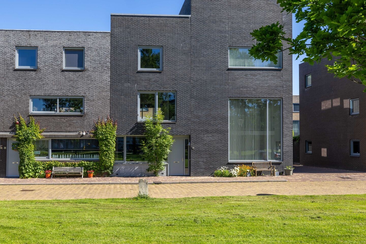 Tussenwoning te koop: Arendstuin 10, Leeuwarden