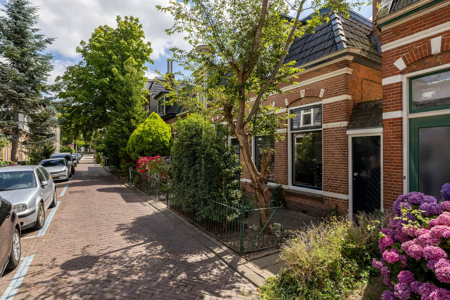 Twee-onder-één-kap te koop: Harlingerstraat 21, Leeuwarden