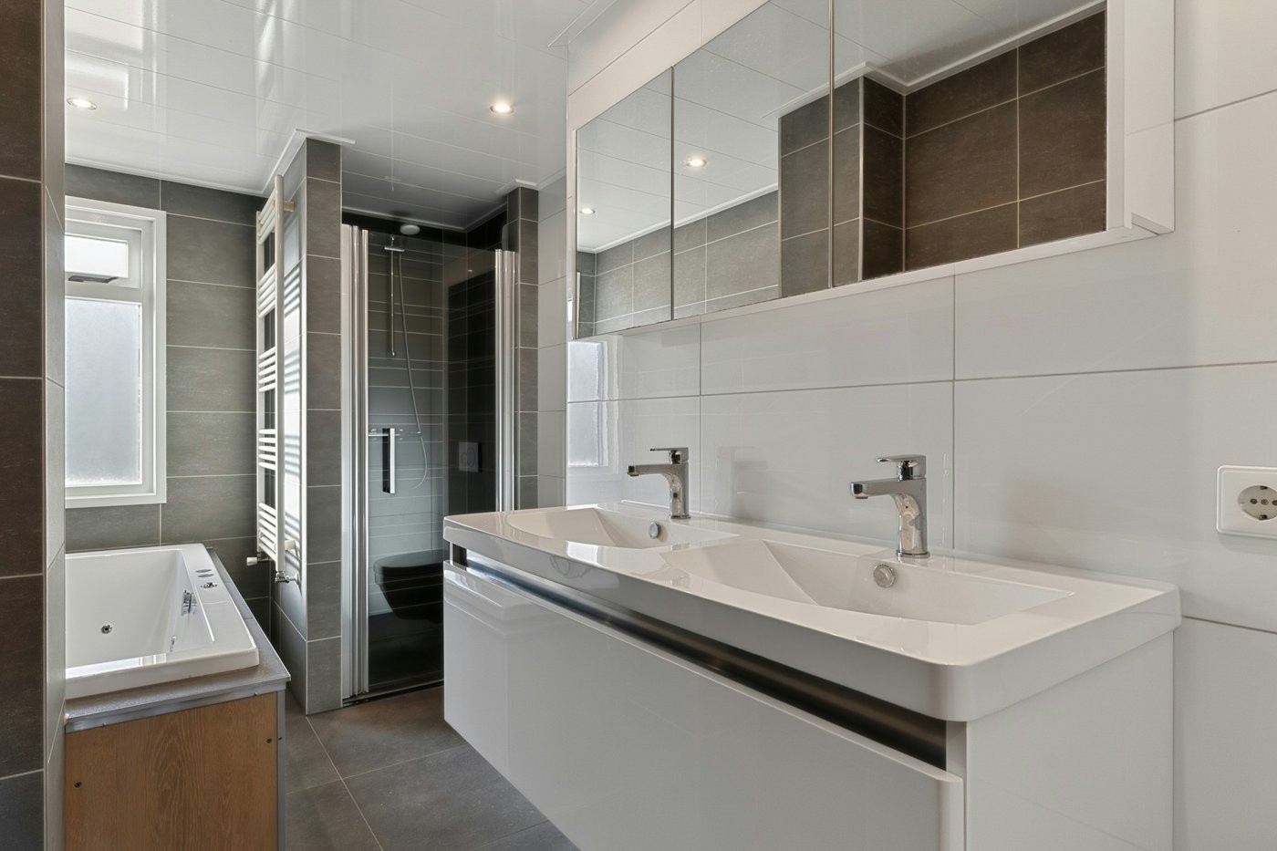 Tussenwoning te koop: P.C. Hooftstraat 39, Leeuwarden