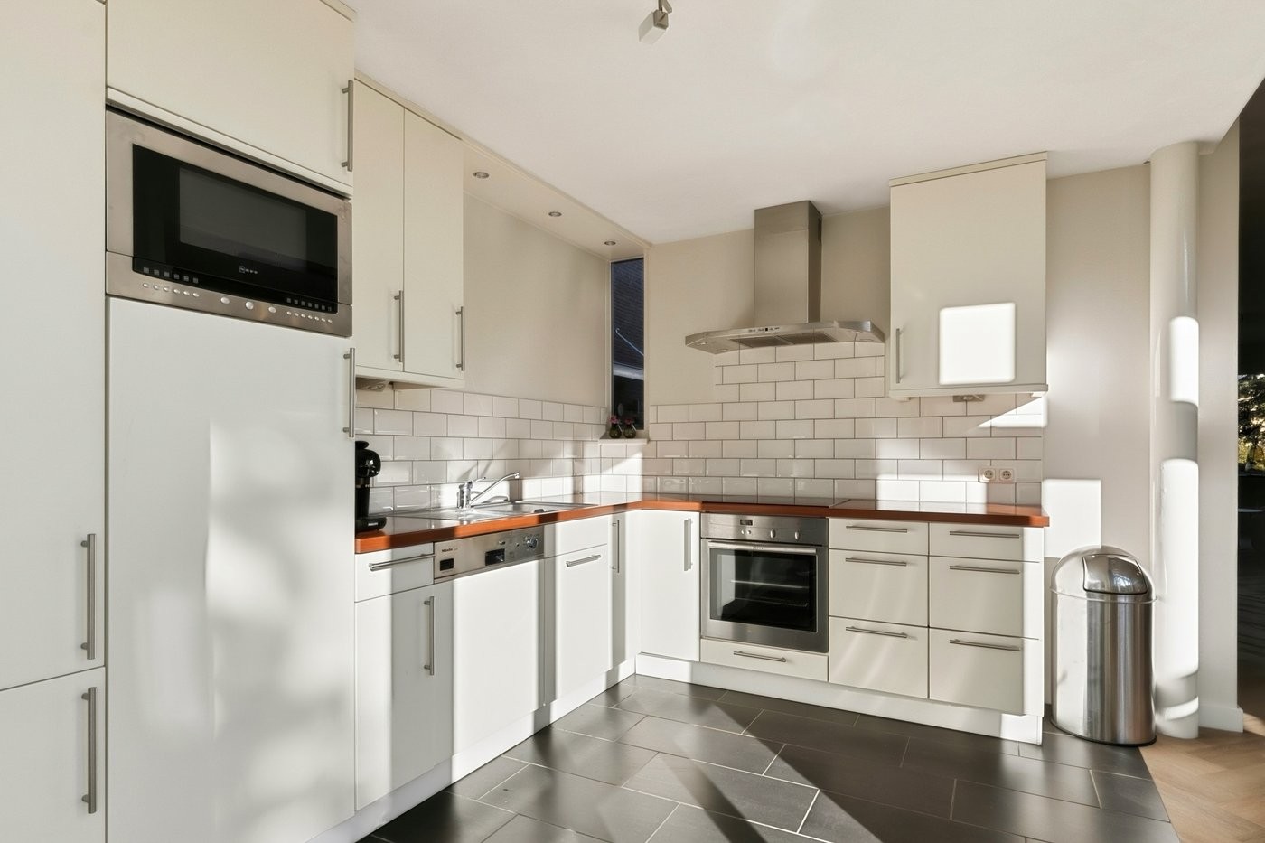 Tussenwoning te koop: P.C. Hooftstraat 39, Leeuwarden