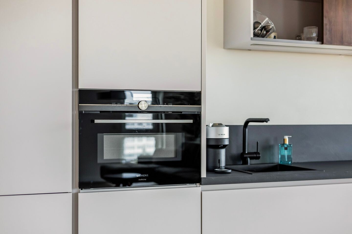 Appartement te koop: Tesselschadestraat 21A23, Leeuwarden