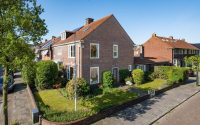 Helmersstraat 1