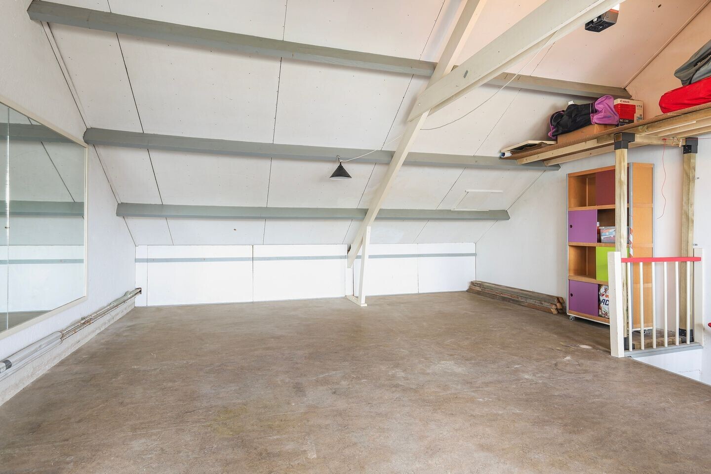 Tussenwoning te koop: REINDER BROLSMAWEI 65, Leeuwarden