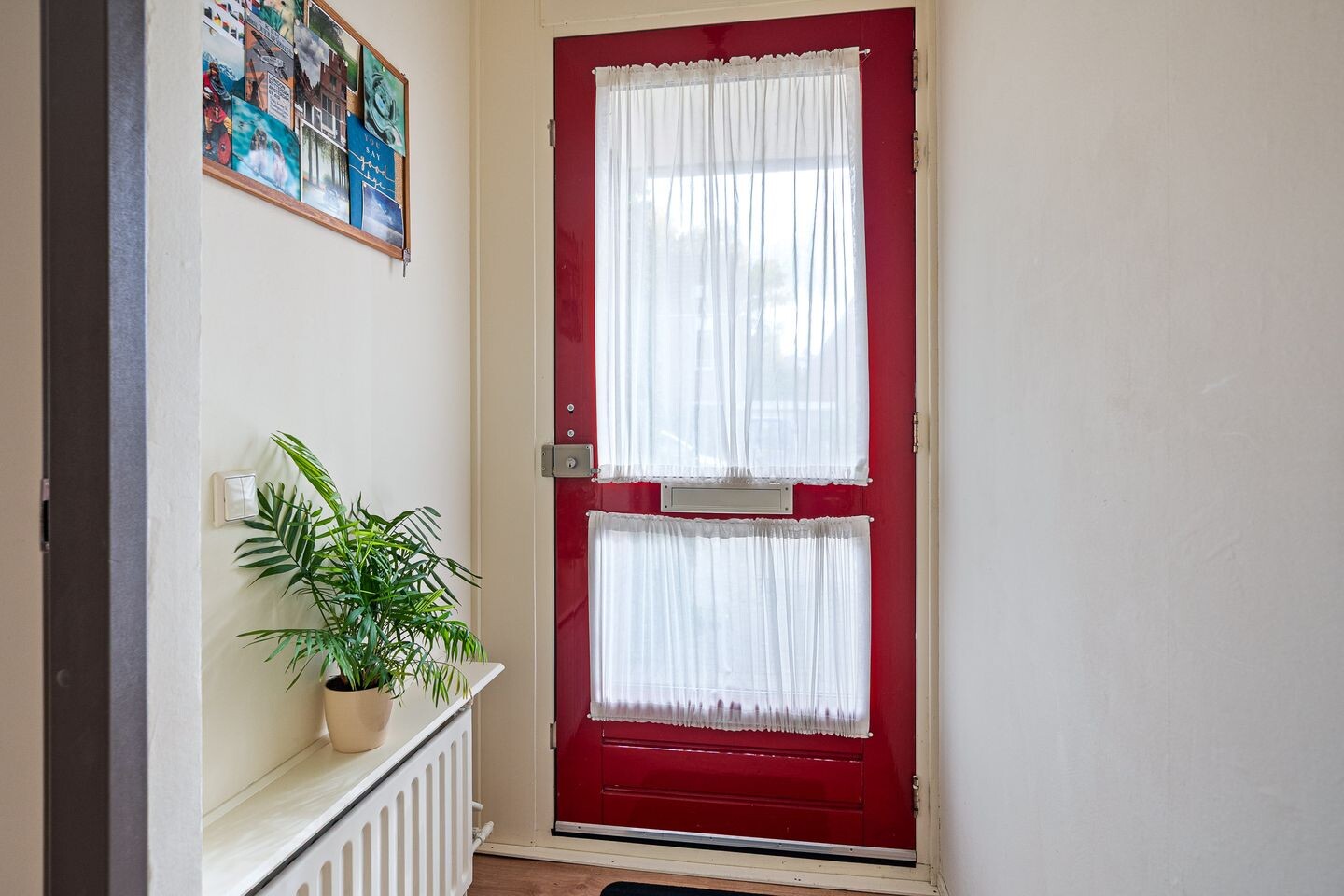 Hoekwoning te koop: Roodborststraat 11, Leeuwarden
