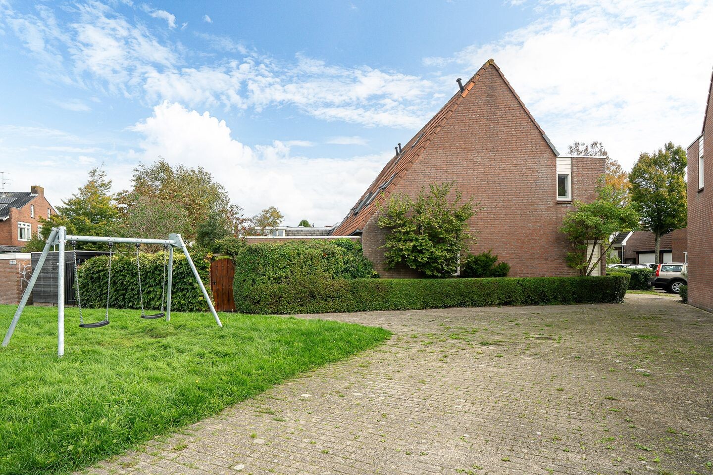 Hoekwoning te koop: Roodborststraat 11, Leeuwarden