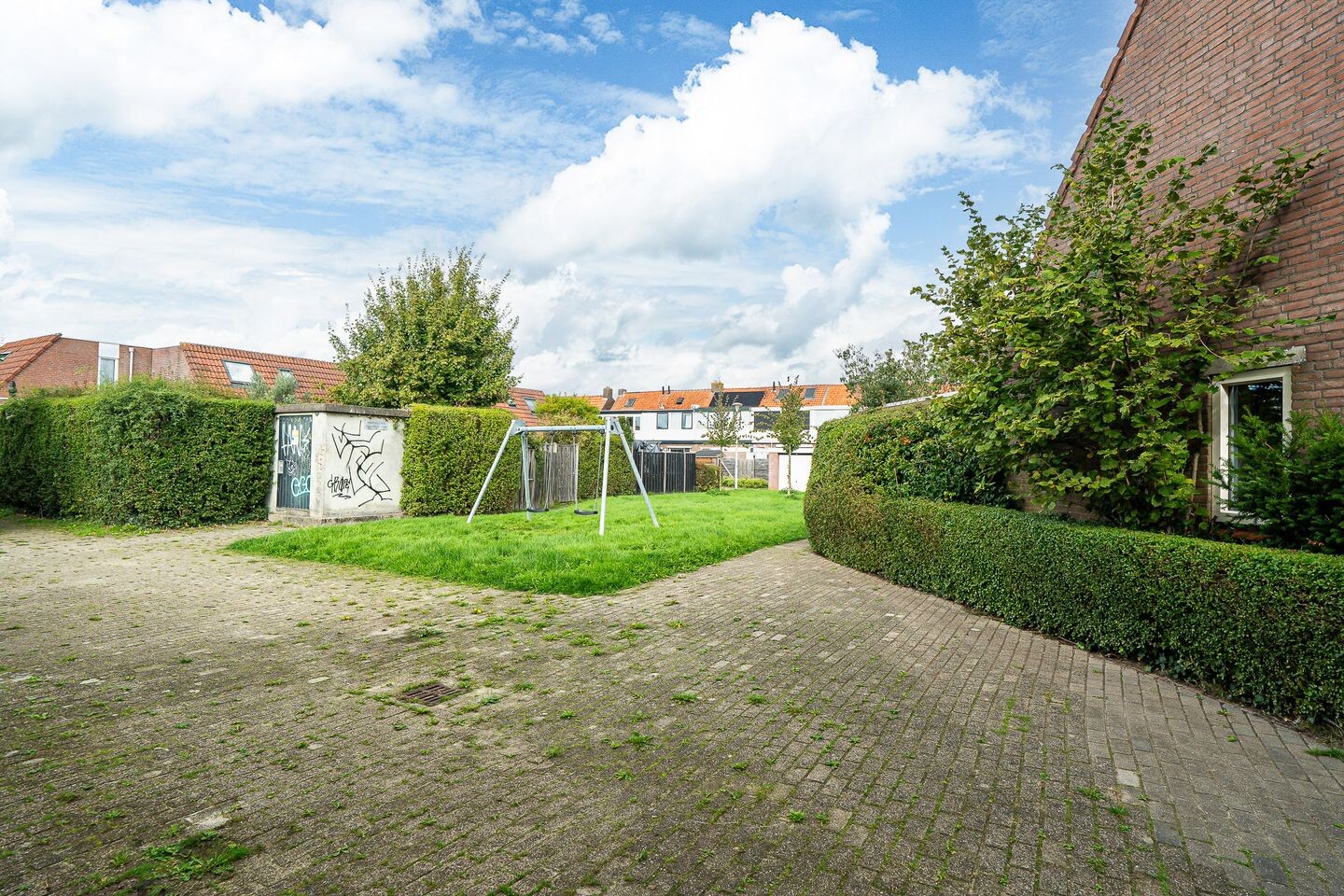 Hoekwoning te koop: Roodborststraat 11, Leeuwarden