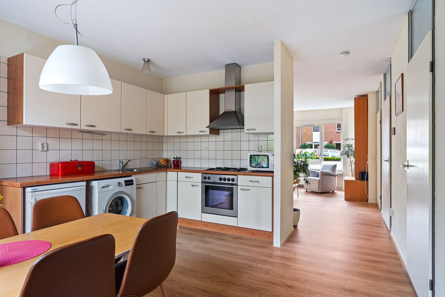 Hoekwoning te koop: Roodborststraat 11, Leeuwarden