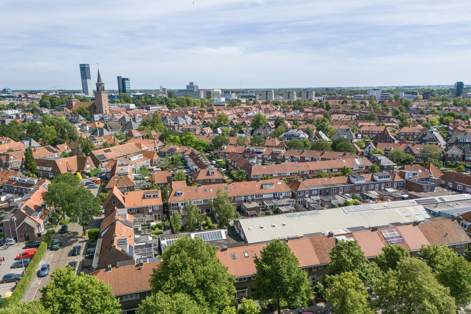 Tussenwoning te koop: Leeuwerikstraat 99, Leeuwarden