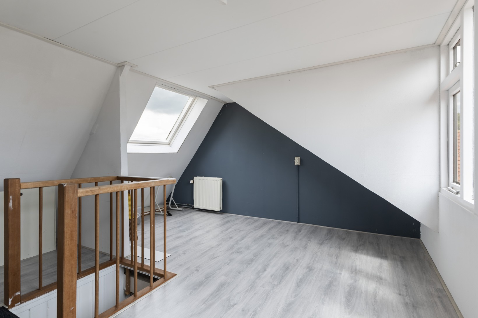 Hoekwoning te koop: Brahmsstraat 1, Leeuwarden