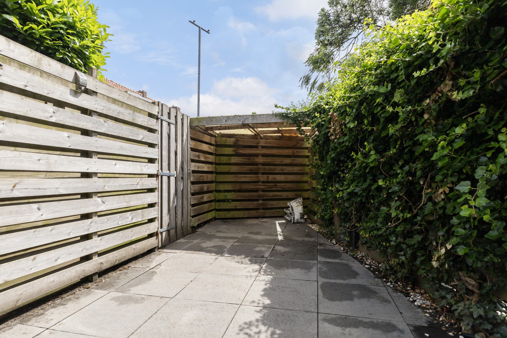 Hoekwoning te koop: Brahmsstraat 1, Leeuwarden