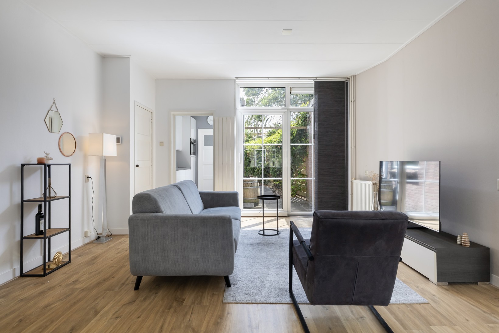 Hoekwoning te koop: Brahmsstraat 1, Leeuwarden