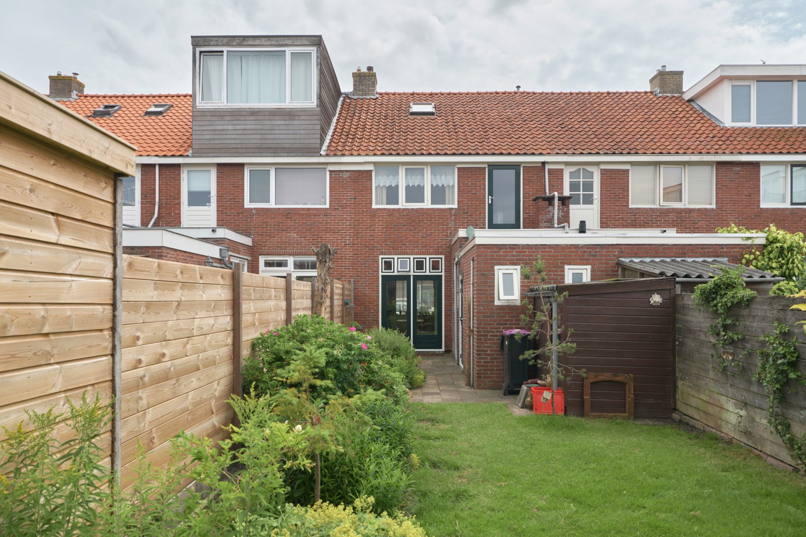 Tussenwoning te koop: Mozartstraat 40, Leeuwarden