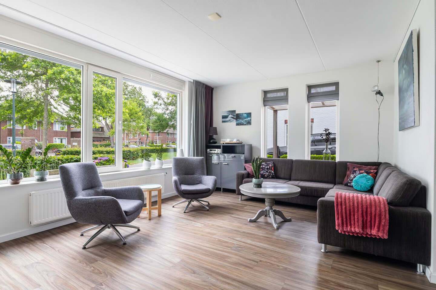 Twee-onder-één-kap te koop: Walburgastraat 27, Leeuwarden