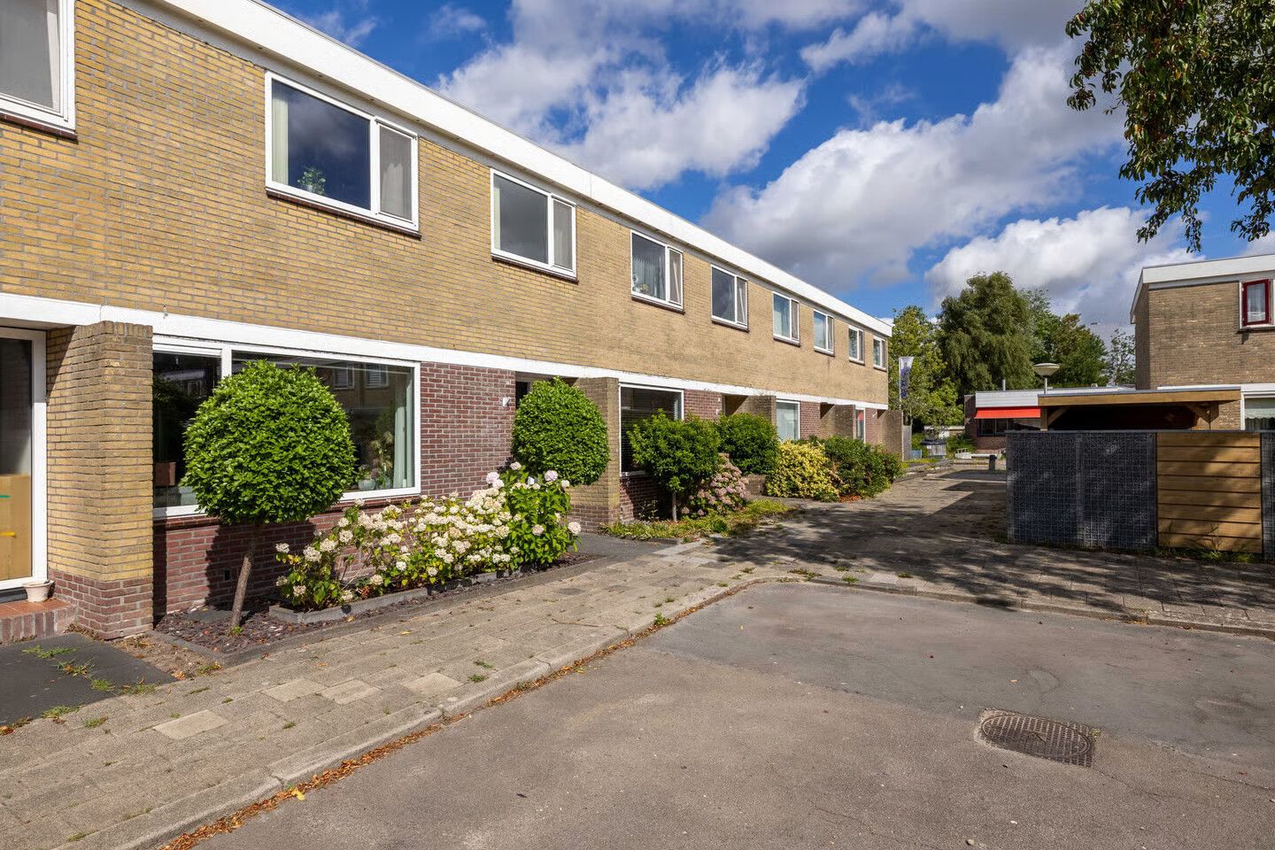 Tussenwoning te koop: de Bird 75, Leeuwarden