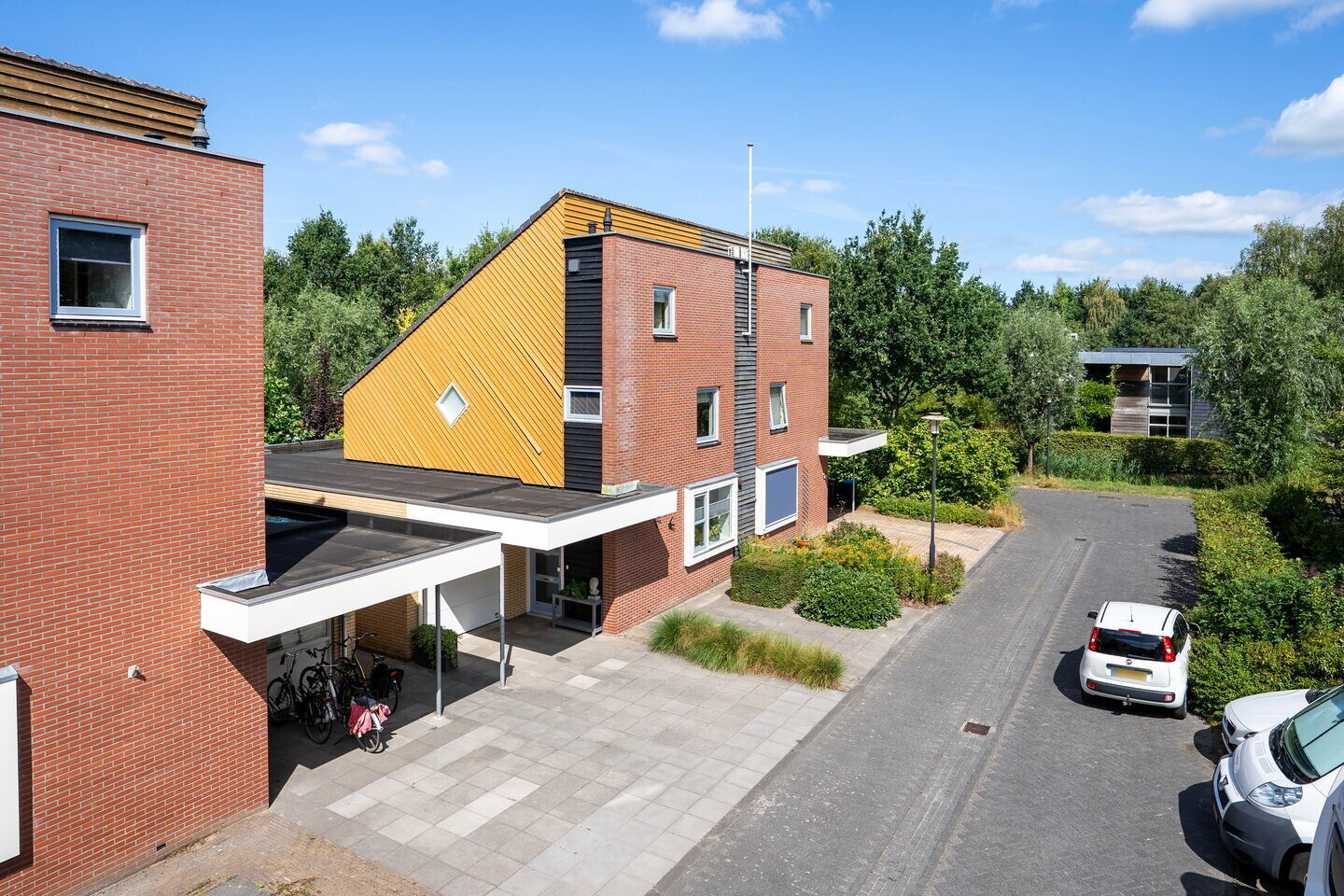 Twee-onder-één-kap te koop: CARLIERSTRAAT 30, Leeuwarden
