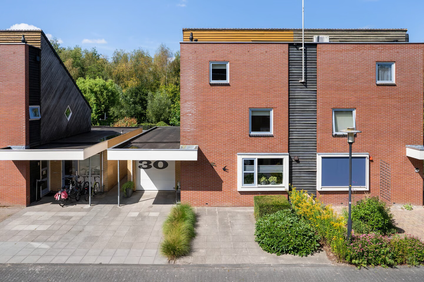 Twee-onder-één-kap te koop: CARLIERSTRAAT 30, Leeuwarden