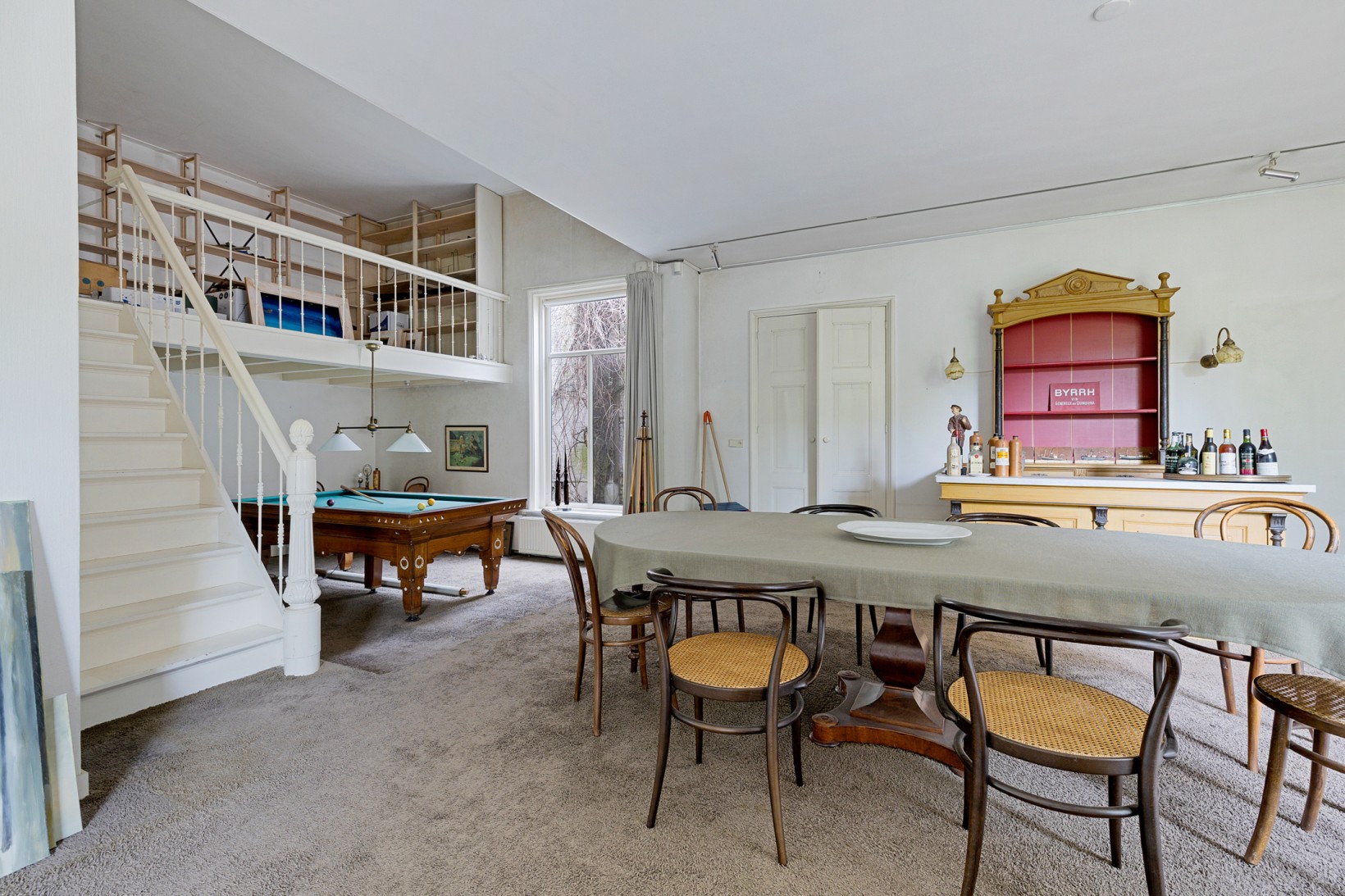 Tussenwoning te koop: Emmakade 5, Leeuwarden