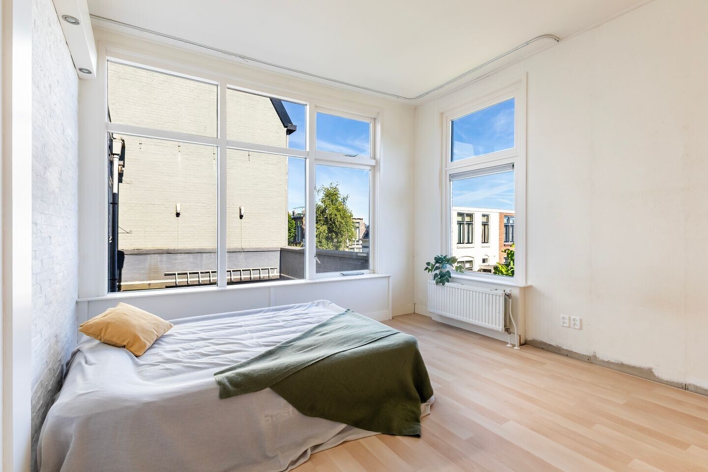 Tussenwoning te koop: Jakob van Aakenstraat 32, Leeuwarden