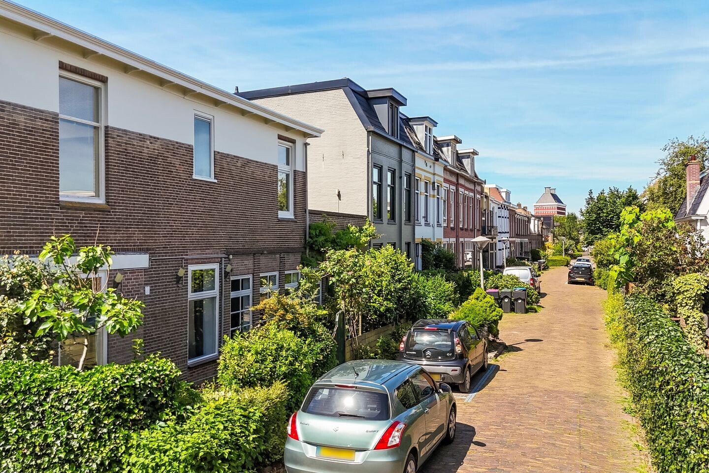 Tussenwoning te koop: Jakob van Aakenstraat 32, Leeuwarden