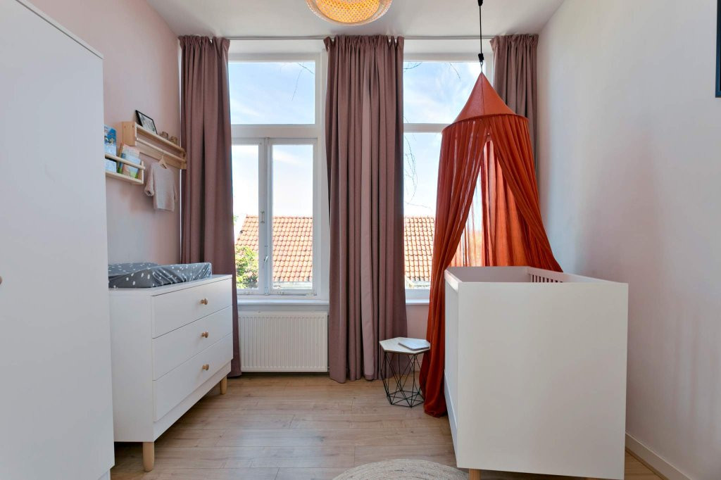 Tussenwoning te koop: EMMAKADE 163, Leeuwarden