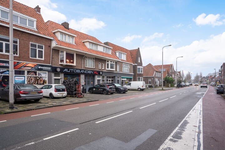 Tussenwoning te koop: Bleeklaan 11, Leeuwarden