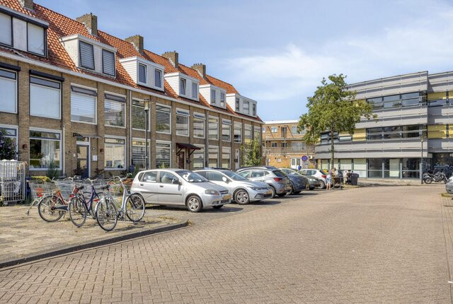 Appartement te koop: Cambuurplein 38, Leeuwarden